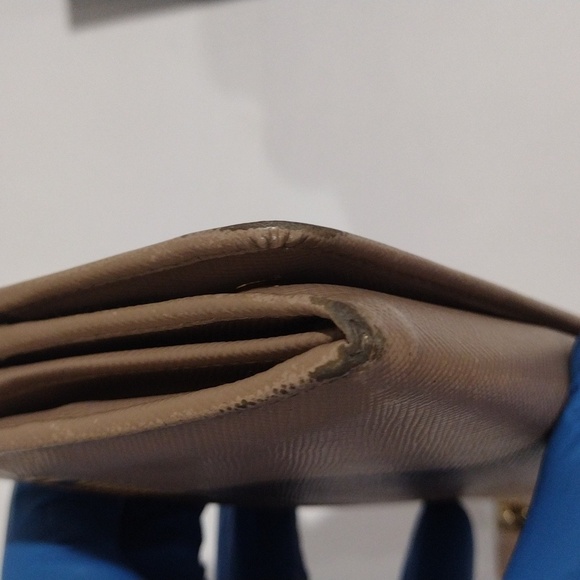 PRADA Wallet 7.5"x3.25" Tan Saffiano Leather Long Flap Snap Closure - Authentic - Picture 5 of 14